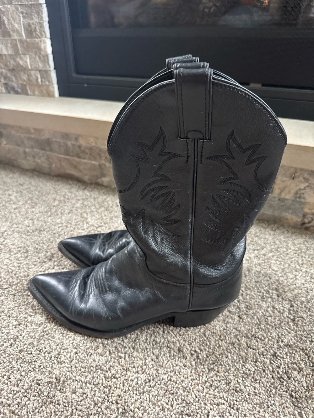 Justin Pointed Toe Women's 8 C Black Cowboy Boots - Classic Western Style